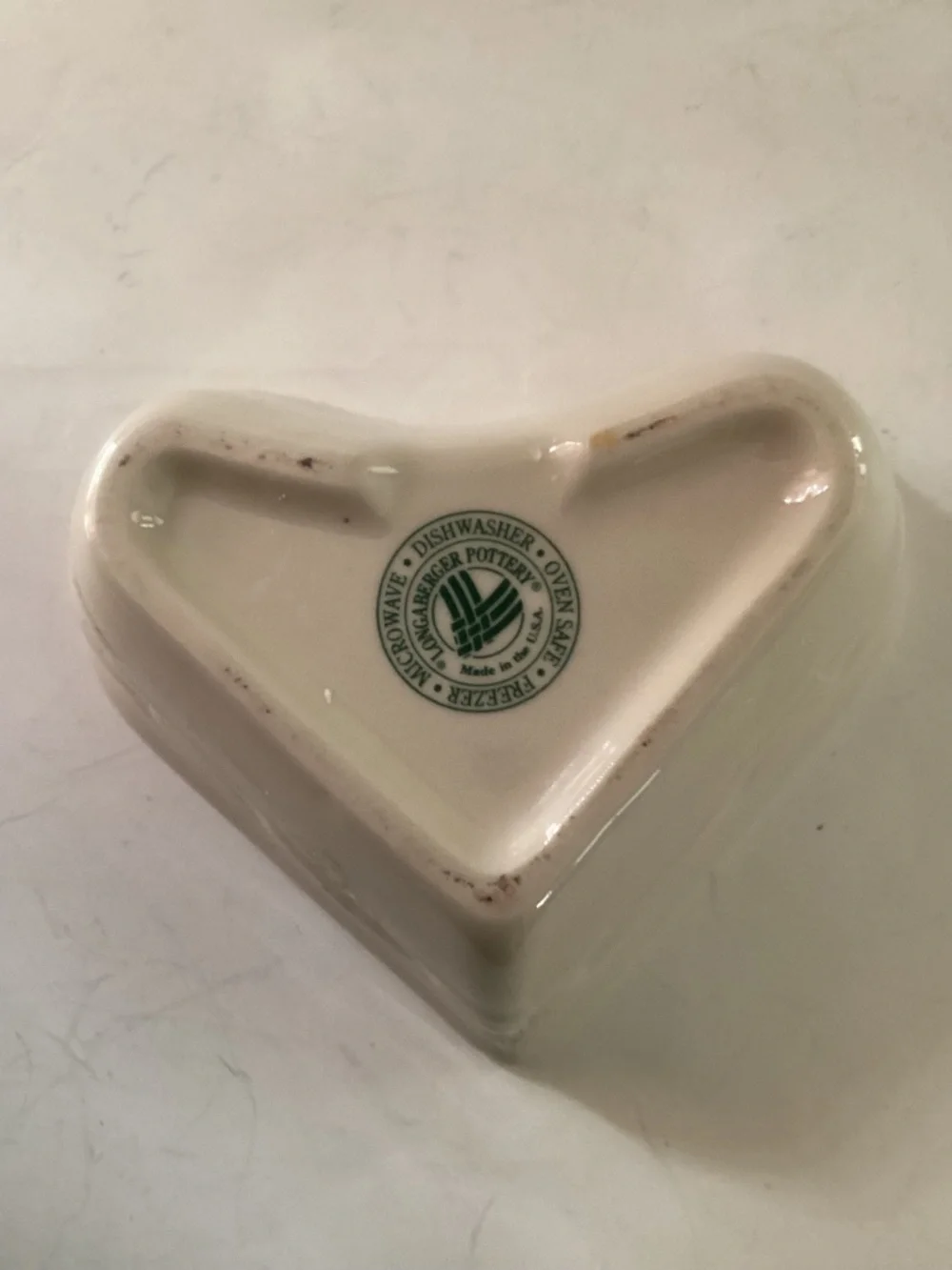 Vintage Longaberger Woven Tradition Ivory Pattern heart dish with candle